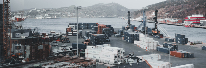 Schiffshafen, Flughafen